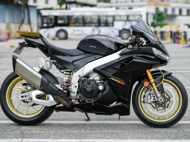 Aprilia RSV4 1100 Motorrad Verkleidung 2021-2024 - Schwarz