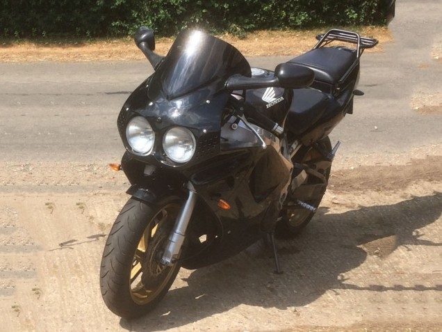 Glänzendes Schwarz 1992-1993 Honda CBR900RR 893 Motorrad Verkleidung